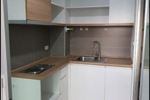 Studio dans le Condo à Suan Luang, Bangkok, Thaïlande  № 156554 - photo 5