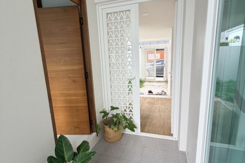Villa in Kathu, Thailand 4 bedrooms № 156557 - photo 5