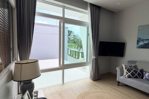 Villa in Kathu, Thailand 4 bedrooms № 156557 - photo 13