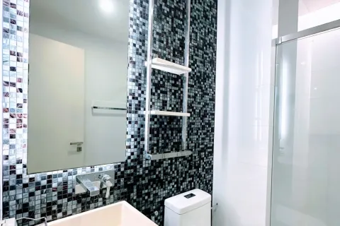 Studio dans le Condo à Watthana, Bangkok, Thaïlande  № 156552 - photo 7