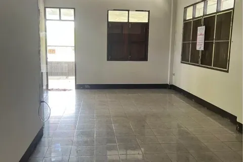 House in Saraphi, Thailand 3 bedrooms № 156551 - photo 4