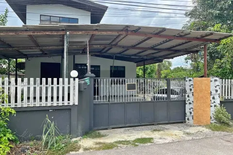 Maison à Saraphi, Thaïlande 3 chambres № 156551