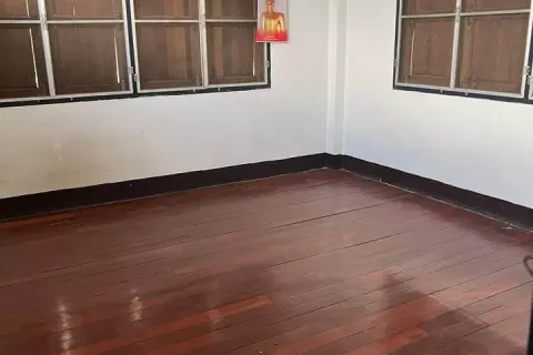 House in Saraphi, Thailand 3 bedrooms № 156551 - photo 5