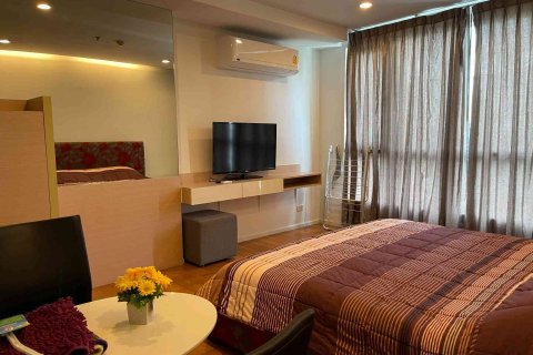 Studio in the Condo in Watthana, Bangkok, Thailand № 139948 - photo 4