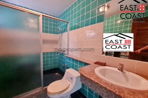 Casa de 3 dormitorios en Pattaya, Tailandia № 213618 - foto 14
