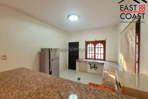 Casa de 3 dormitorios en Pattaya, Tailandia № 213618 - foto 10