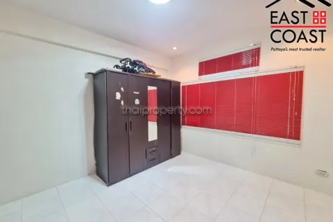 Casa de 3 dormitorios en Pattaya, Tailandia № 213618 - foto 13