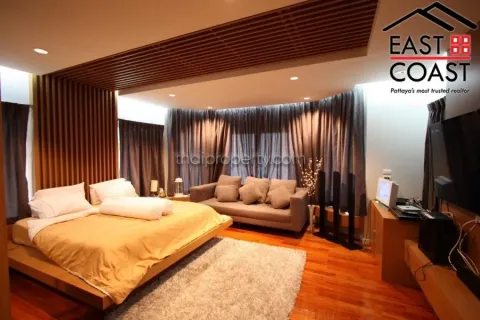 Casa de 5 dormitorios en Pattaya, Tailandia № 213614 - foto 22