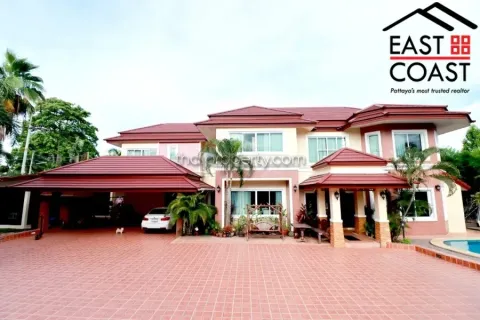 Casa de 5 dormitorios en Pattaya, Tailandia № 213614 - foto 2