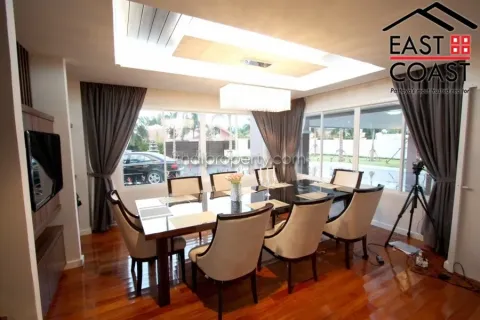 Casa de 5 dormitorios en Pattaya, Tailandia № 213614 - foto 9