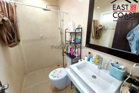 Casa de 5 dormitorios en Pattaya, Tailandia № 213614 - foto 30