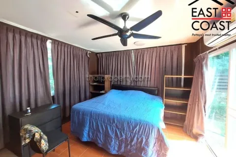 Casa de 5 dormitorios en Pattaya, Tailandia № 213614 - foto 13