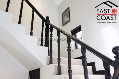 Casa de 3 dormitorios en Pattaya, Tailandia № 213617 - foto 15