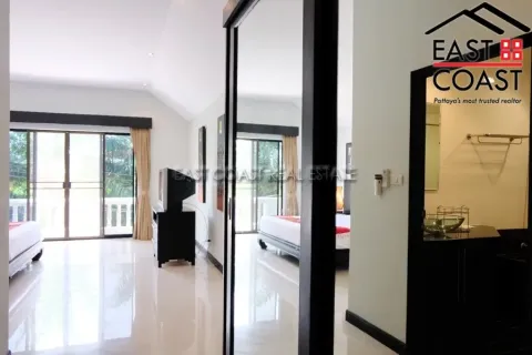 Casa de 3 dormitorios en Pattaya, Tailandia № 213617 - foto 19