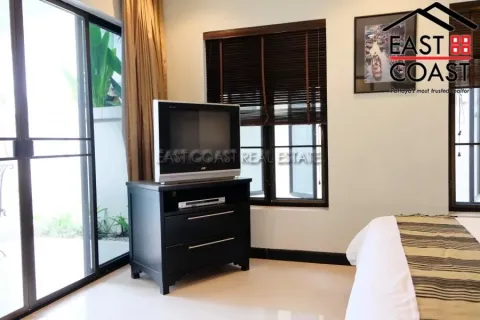 Casa de 3 dormitorios en Pattaya, Tailandia № 213617 - foto 12