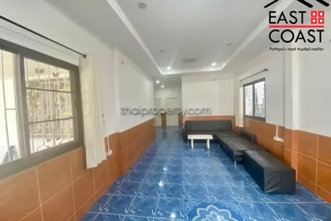 Casa de 3 dormitorios en Pattaya, Tailandia № 213613 - foto 9