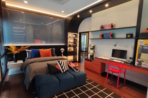 Villa in Bangkok, Thailand 4 bedrooms № 165414 - photo 12