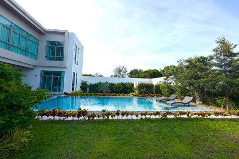 Villa in Hua Hin, Thailand 4 Schlafzimmer № 222440 - Foto 24