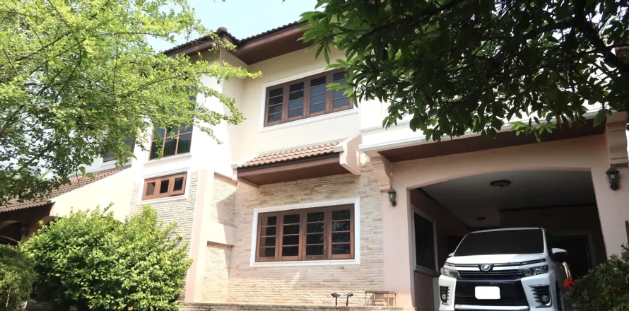 Дом в Чиангмае, Таиланд с 3 спальнями  № 159584