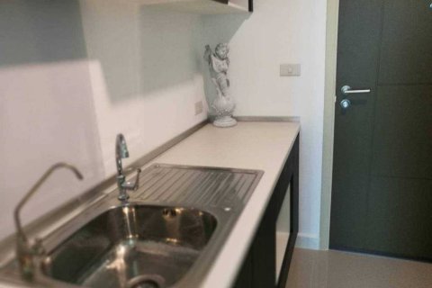Studio in the Condo in Bueng Kum, Bangkok, Thailand  № 159581 - photo 5
