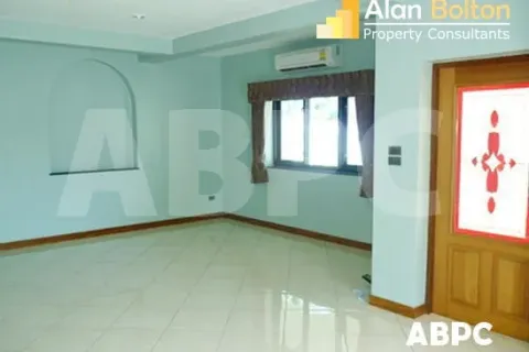 บ้านในพัทยา, ประเทศไทย 4 ห้องนอน № 210390 - รูปถ่าย 2