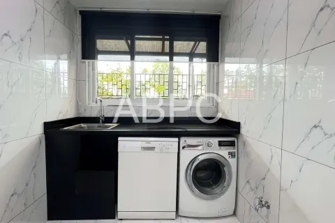 Casa de 3 dormitorios en Pattaya, Tailandia № 211676 - foto 12