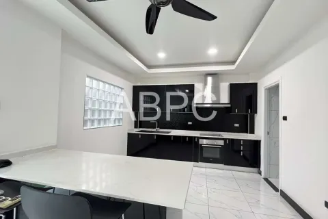 Casa de 3 dormitorios en Pattaya, Tailandia № 211676 - foto 7