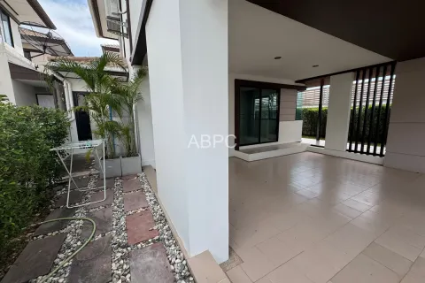 Casa de 3 dormitorios en Pattaya, Tailandia № 211674 - foto 5