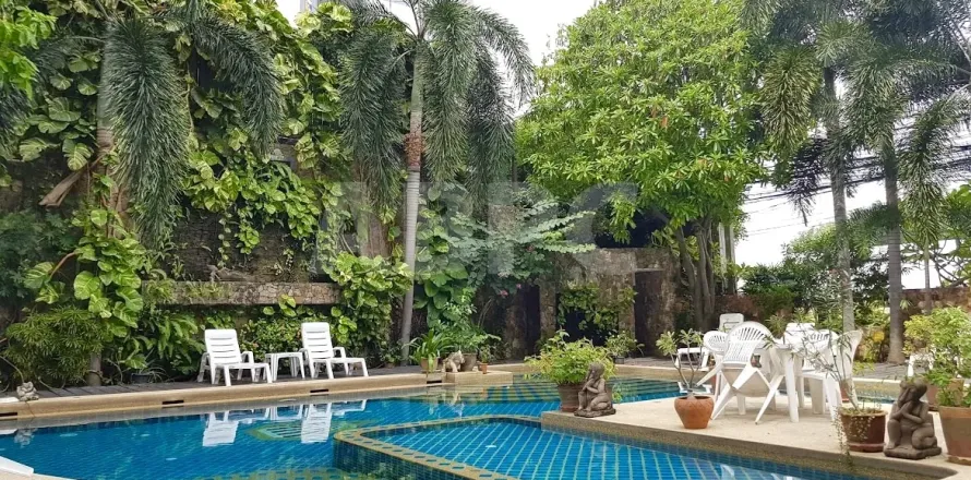 Condominio de 6 dormitorios en Jomtien Beach, Pattaya, Tailandia № 211675