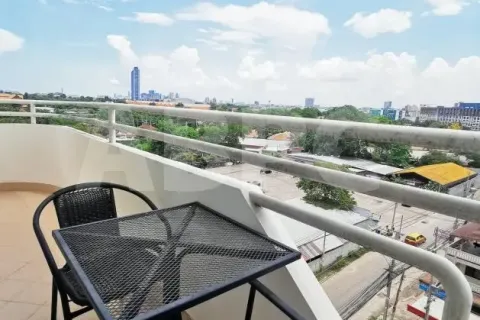 Condominio de 6 dormitorios en Jomtien Beach, Pattaya, Tailandia № 211675 - foto 4
