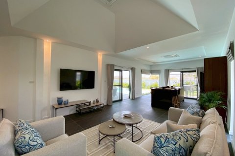 Вилла в Хуа Хине, Таиланд с 3 спальнями  № 173929 - фото 8