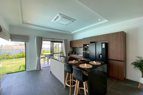 Вилла в Хуа Хине, Таиланд с 3 спальнями  № 173929 - фото 13