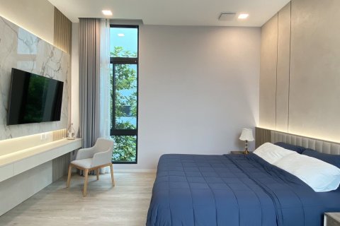 House in Saphan Sung, Bangkok, Thailand 4 bedrooms № 155172 - photo 7