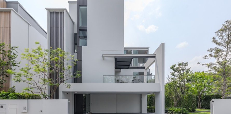 House in Saphan Sung, Bangkok, Thailand 4 bedrooms № 155172
