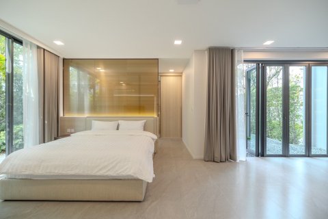 House in Saphan Sung, Bangkok, Thailand 4 bedrooms № 155172 - photo 14