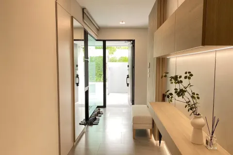 House in Saphan Sung, Bangkok, Thailand 4 bedrooms № 155172 - photo 3