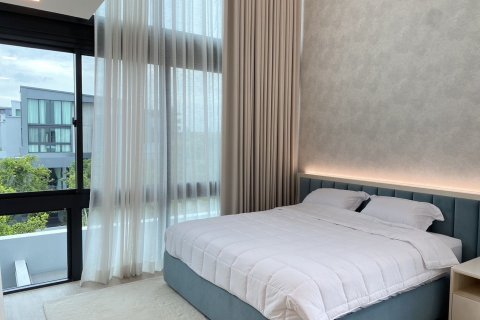 House in Saphan Sung, Bangkok, Thailand 4 bedrooms № 155172 - photo 9