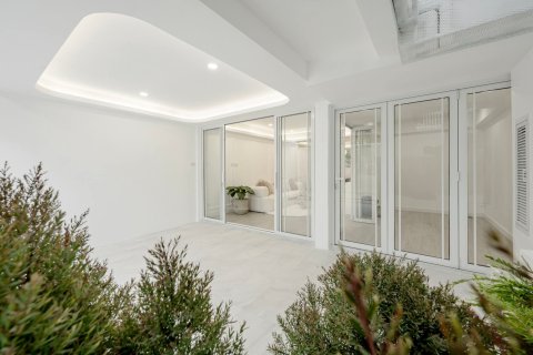 House in Watthana, Bangkok, Thailand 4 bedrooms № 155171 - photo 11