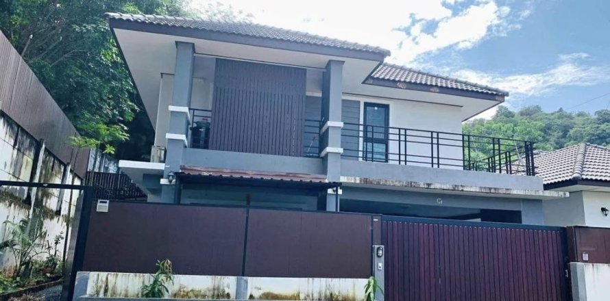 House in Phuket, Thailand 3 bedrooms № 155170