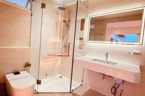 Villa in Phuket, Thailand 3 bedrooms № 155174 - photo 13