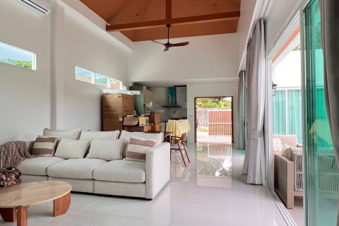 Villa in Phuket, Thailand 3 bedrooms № 155174 - photo 12