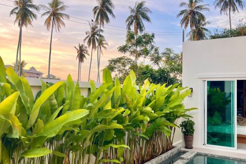 Villa in Phuket, Thailand 3 bedrooms № 155174 - photo 1