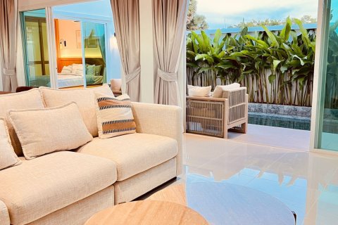 Villa in Phuket, Thailand 3 bedrooms № 155174 - photo 19