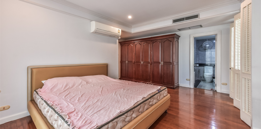 Condo à Bangkok, Thaïlande, 3 chambres  № 189785