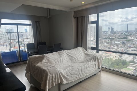 Пентхаус в Сатхоне, Бангкок, Таиланд с 2 спальнями  № 155815 - фото 3