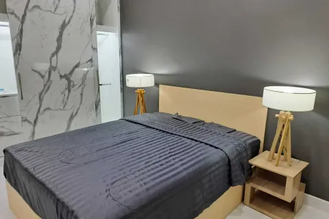 Condo in Khlong Toei, Bangkok, Thailand, 2 bedrooms  № 160511 - photo 17