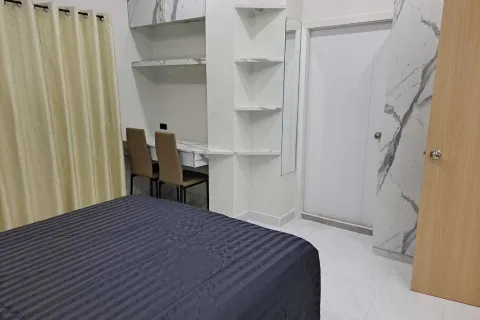 Condo in Khlong Toei, Bangkok, Thailand, 2 bedrooms  № 160511 - photo 9