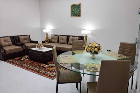 Condo in Khlong Toei, Bangkok, Thailand, 2 bedrooms  № 160511