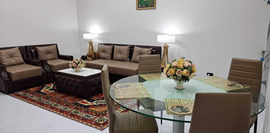 Condo in Khlong Toei, Bangkok, Thailand, 2 bedrooms  № 160511