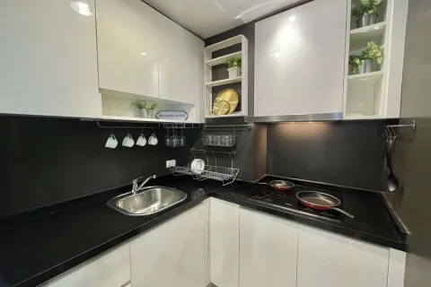 Condo in Huai Khwang, Bangkok, Thailand, 3 bedrooms № 160513 - photo 9